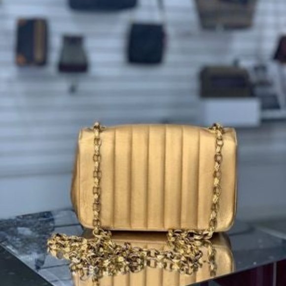 Chanel Vintage 90's Metallic Lambskin Mini Quilted Flap Gold Cross Body Bag - Picture 2 of 7